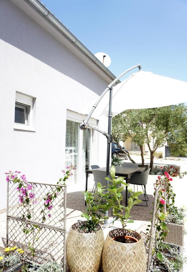 Villa Just4Us Srima Exterior foto